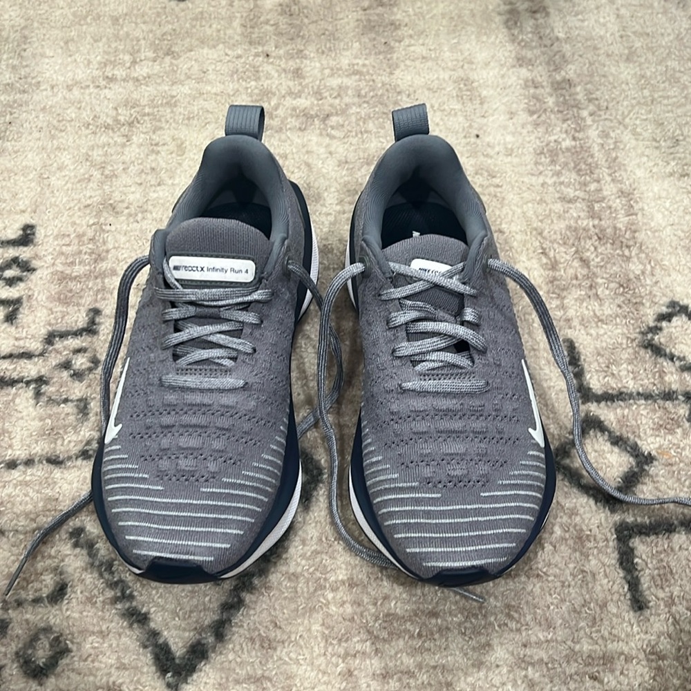 NWOB Women’s New Nike Air Zoom Pegasus 39TB size 7